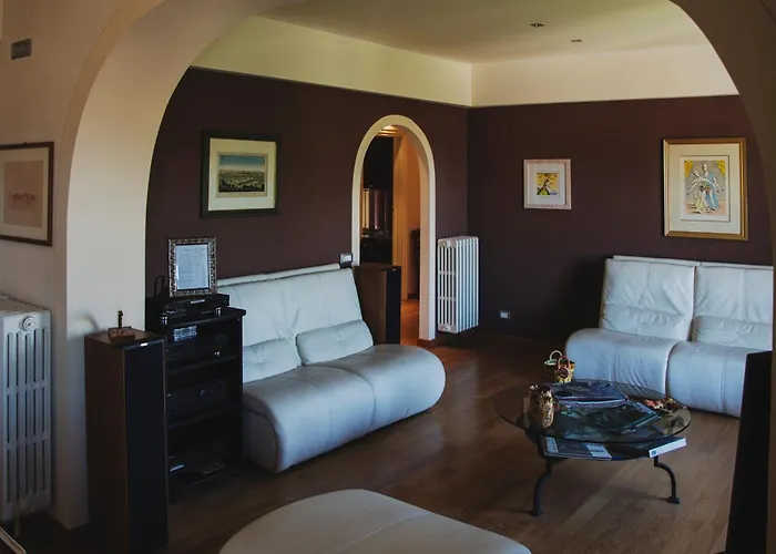 Elisehouse Elegant *